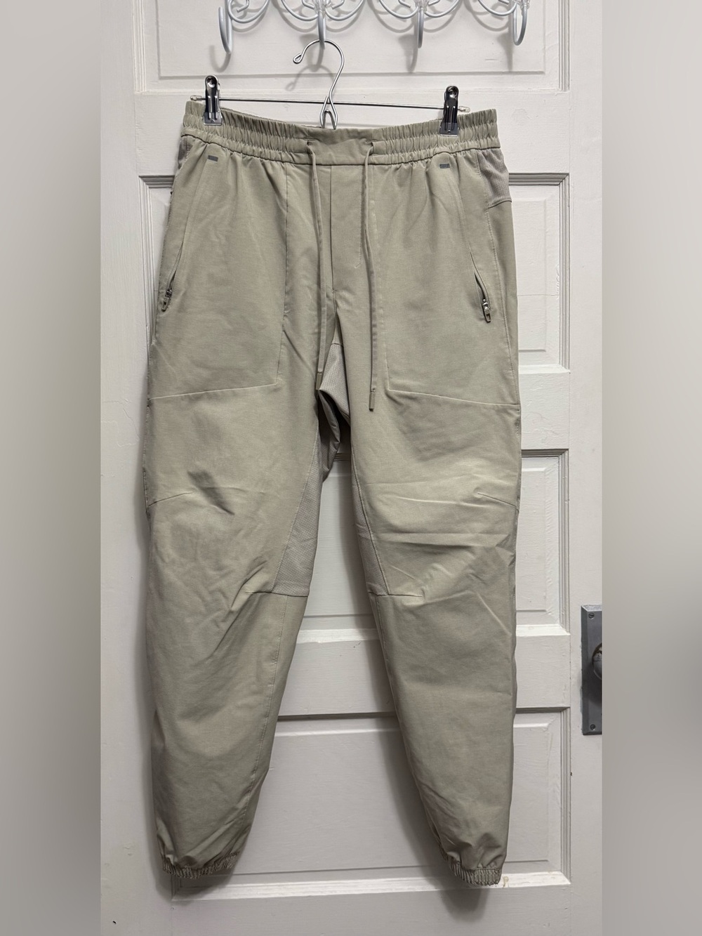 Lululemon License to Train Jogger Men’s M Heathered Raw Linen/White